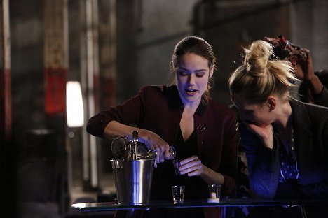 Megan Boone, Anastasia Griffith - The Blacklist - The Harem (No. 102) - Photos