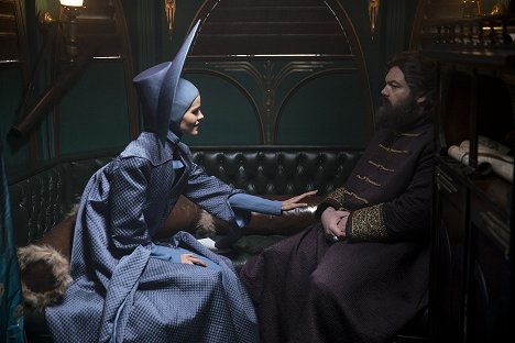 Isabel Lucas, Vincent D'Onofrio - Emerald City - Science and Magic - Photos
