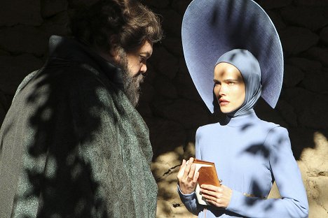 Vincent D'Onofrio, Isabel Lucas - Emerald City - Beautiful Wickedness - Photos