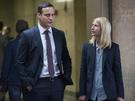 Dominic Fumusa, Claire Danes - Homeland - The Man in the Basement - Photos