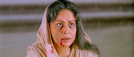 Rakhee Gulzar - Karan Arjun - Kuvat elokuvasta