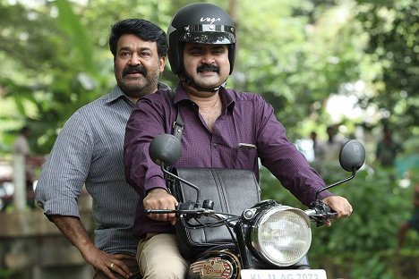 Mohanlal, Anoop Menon - Munthirivallikal Thalirkkumbol - Do filme