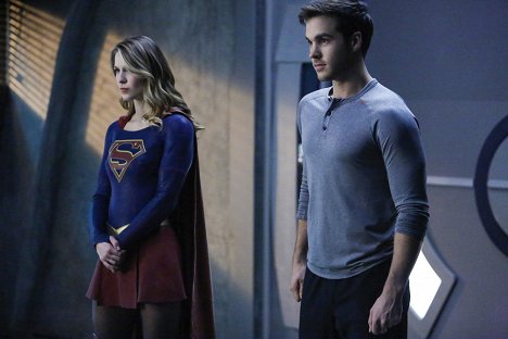 Melissa Benoist, Chris Wood - Supergirl - Podemos ser héroes - De la película