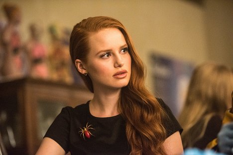 Madelaine Petsch - Riverdale - Kapitola 2: Dotek zla - Z filmu