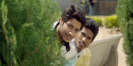 Akash Thosar, Arbaz Shaikh - Sairat - Van film