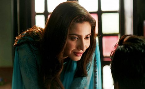 Mahira Khan - Raees - Van film