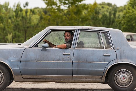 Andrew Lincoln - The Walking Dead - Rock in the Road - Photos