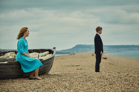 Saoirse Ronan, Billy Howle - Sur la plage de Chesil - Film