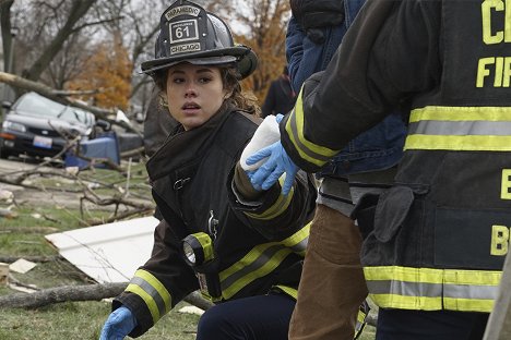 Dora Madison - Chicago Fire - Cesta destrukce - Z filmu