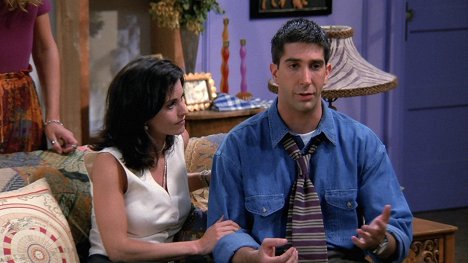 Courteney Cox, David Schwimmer - Friends - The One with the Sonogram at the End - Photos