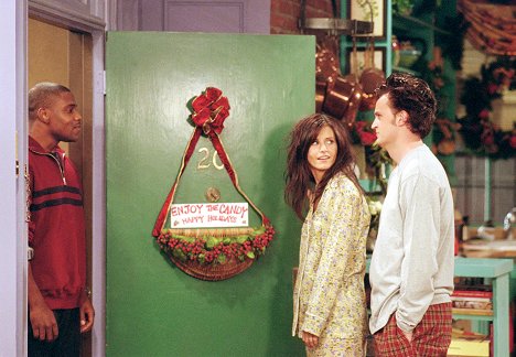 Jonathan T. Floyd, Courteney Cox, Matthew Perry - Friends - The One with All the Candy - Photos