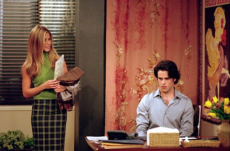 Jennifer Aniston, Eddie Cahill - Friends - The One with Rachel's Assistant - Photos