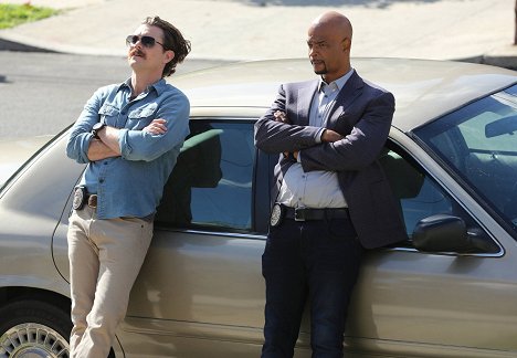 Clayne Crawford, Damon Wayans - Lethal Weapon - Unnecessary Roughness - Photos