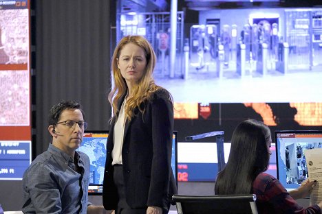 Dan Bucatinsky, Miranda Otto - 24: Legacy - 3:00 p.m.-4:00 p.m. - Photos