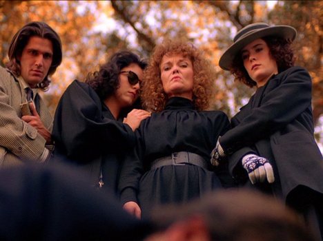 Sheryl Lee, Grace Zabriskie, Lara Flynn Boyle - Miasteczko Twin Peaks - Pogrążeni w bólu - Z filmu