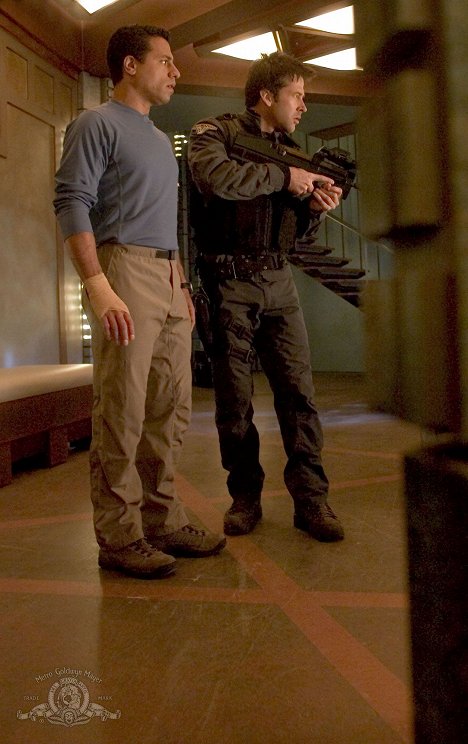 Craig Veroni, Joe Flanigan - Stargate: Atlantis - Hide and Seek - De la película