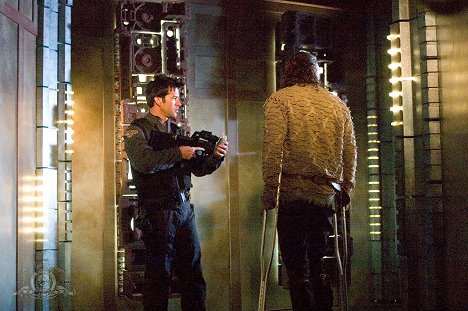 Joe Flanigan - Stargate Atlantis - Dunkle Schatten - Filmfotos
