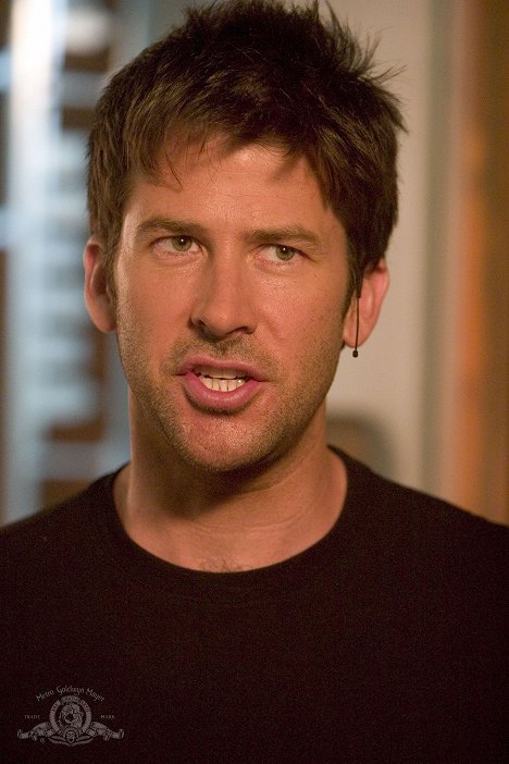 Joe Flanigan - Stargate: Atlantis - Hot Zone - Van film