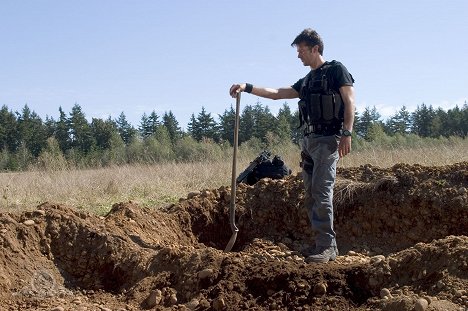 Joe Flanigan - Stargate: Atlantis - The Brotherhood - Photos