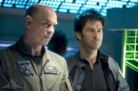 Mitch Pileggi, Joe Flanigan - Stargate: Atlantis - The Intruder - Kuvat elokuvasta