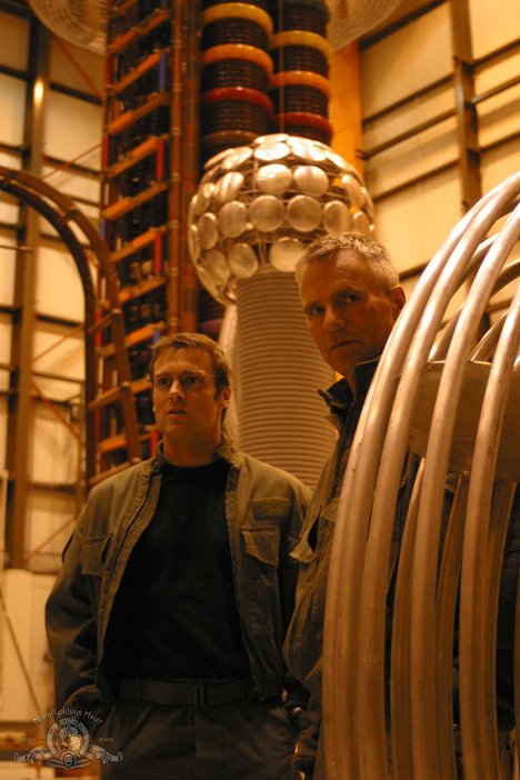Michael Shanks, Richard Dean Anderson - Stargate Kommando SG-1 - Space-Rennen - Filmfotos