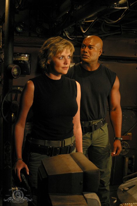 Amanda Tapping, Christopher Judge - Stargate SG-1 - Fallout - Photos