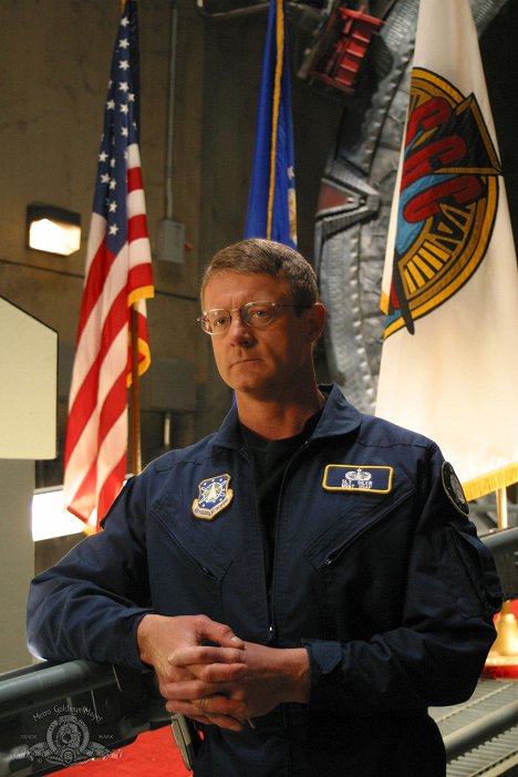 Dan Shea - Stargate SG-1 - Heroes: Part 1 - Photos