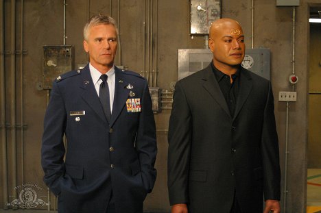Richard Dean Anderson, Christopher Judge - Stargate SG-1 - Heroes: Part 1 - Van film
