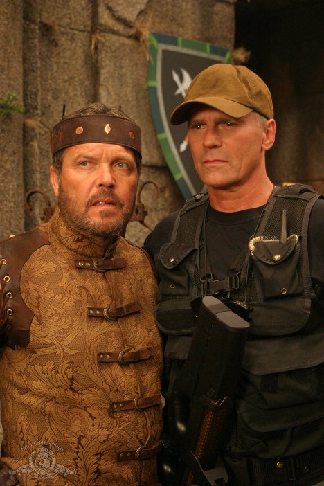 Tom McBeath, Richard Dean Anderson - Stargate Kommando SG-1 - König Arkhan - Filmfotos