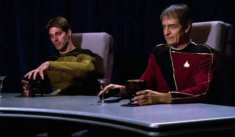 Henry Darrow - Star Trek: The Next Generation - Conspiracy - Photos