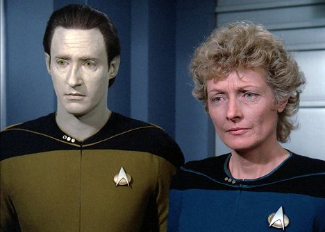 Brent Spiner, Diana Muldaur - Star Trek: Nová generácia - Unnatural Selection - Z filmu