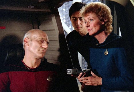 Patrick Stewart, Diana Muldaur - Star Trek - Das nächste Jahrhundert - Die Zukunft schweigt - Filmfotos