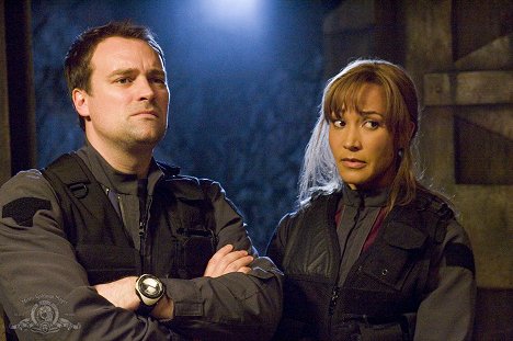 David Hewlett, Rachel Luttrell - Stargate Atlantis - Instinkt - Filmfotos