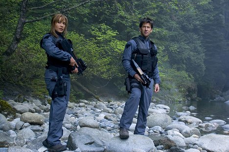 Rachel Luttrell, Joe Flanigan - Stargate: Atlantis - Instinct - Photos