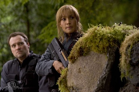 David Hewlett, Rachel Luttrell - Stargate: Atlantis - Conversion - Van film