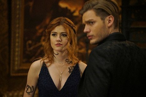 Katherine McNamara, Dominic Sherwood - Lovci stínů: Nástroje smrti - Láska je ďábel - Z filmu