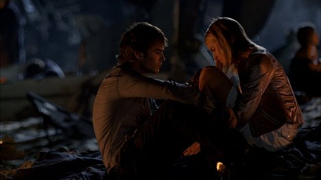 Ian Somerhalder, Maggie Grace - Ztraceni - Pilot, část první - Z filmu