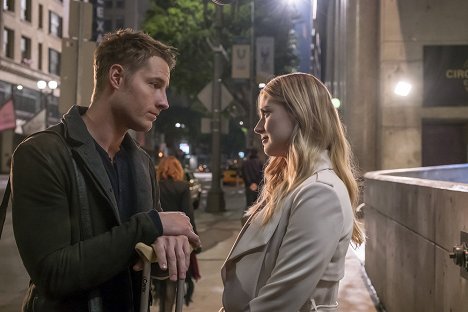 Justin Hartley, Alexandra Breckenridge - This Is Us - What Now? - Photos