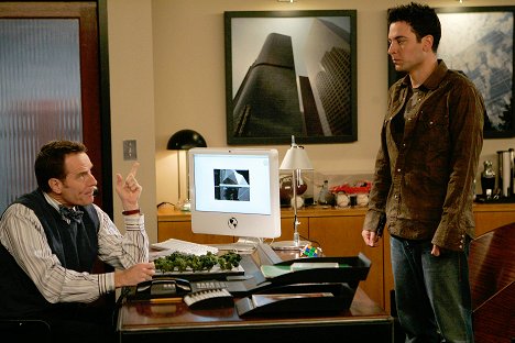 Bryan Cranston, Josh Radnor - How I Met Your Mother - Aldrin Justice - Photos