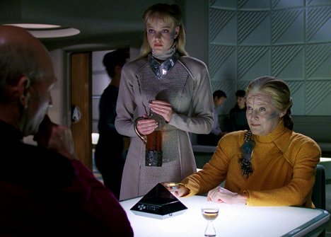 Lisa Wilcox, Nancy Parsons - Star Trek: Az új nemzedék - The Vengeance Factor - Filmfotók