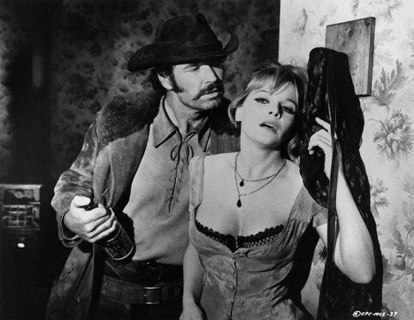 James Garner, Laura Antonelli - Der Einsame aus dem Westen - Filmfotos