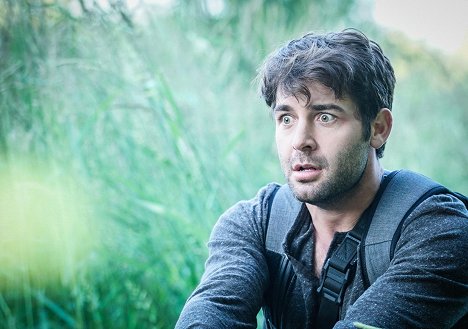 James Wolk - Zoo - Sins of the Father - Film