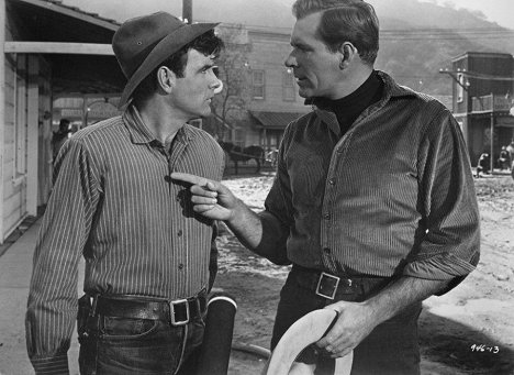 James Best, Philip Carey - Black Gold - De la película