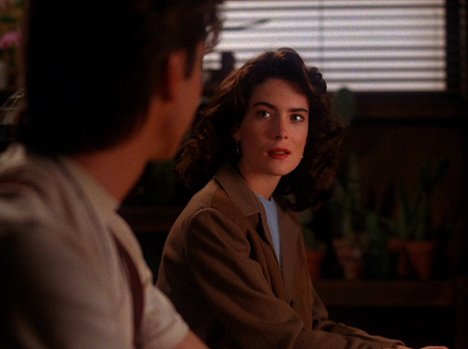 Lara Flynn Boyle - Městečko Twin Peaks - Muž za sklem - Z filmu