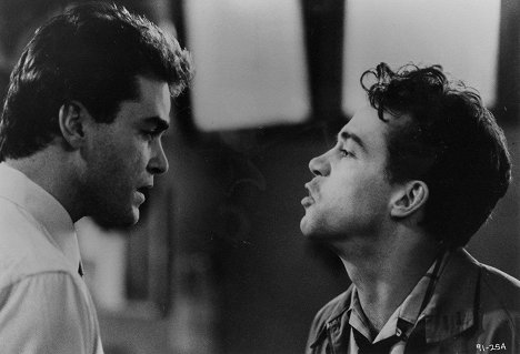 Ray Liotta, Tom Hulce - Dominick and Eugene - Photos