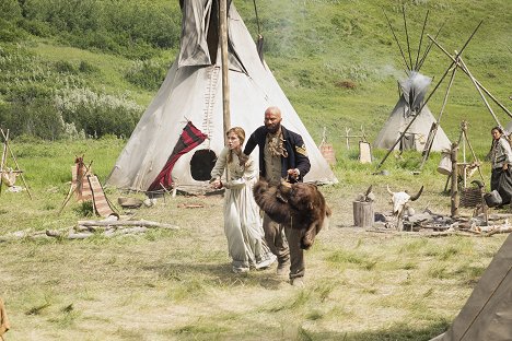 Sara Canning, Common - Hell on Wheels - Bear Man - Photos