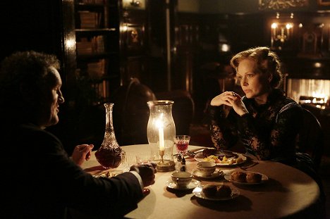 Colm Meaney, Chelah Horsdal - Hell on Wheels - Elixir of Life - Photos