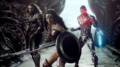 Jason Momoa, Gal Gadot, Ray Fisher - Liga spravedlnosti - Z filmu