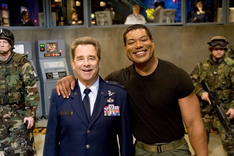 Beau Bridges, Christopher Judge - Stargate SG-1 - Origin - Making of