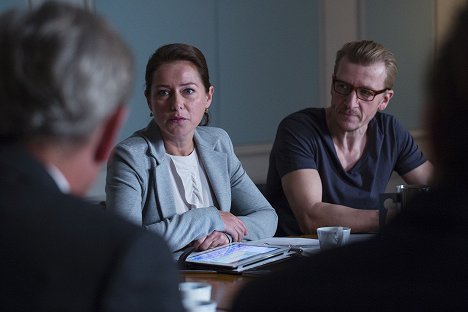 Sidse Babett Knudsen, Jens Albinus - Borgen - Une femme au pouvoir - La Chute - Film